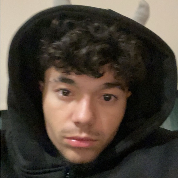 Meet your Posher, Pablo - Picture 2 of 3